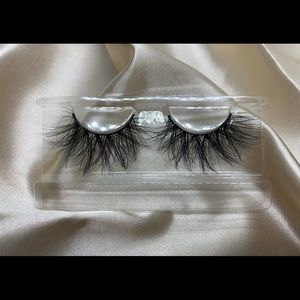 False lashes